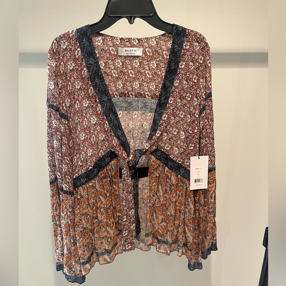 Bailey 44 top